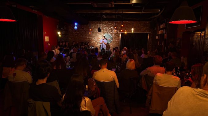 live stand-up comedy in english at comedy club plovdiv bulgaria стендъп комедия на английски международно шоу комеди клуб